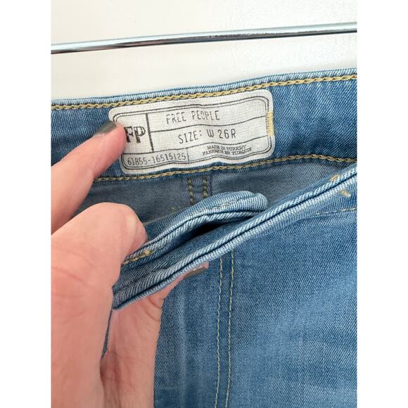 Free People Just Float On Flare High Rise Light Wash Retro Jeans 26 - Picture 5 of 5